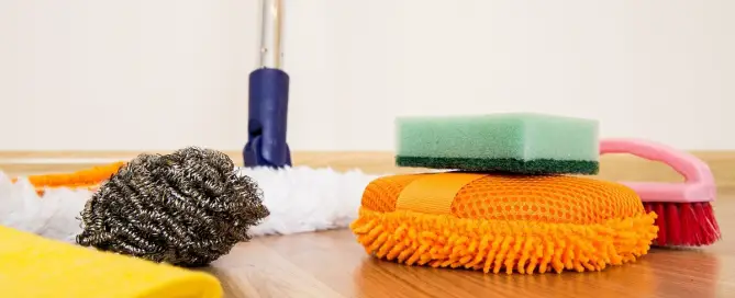 How to clean a sponge mop guide