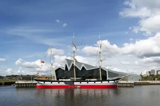 Riverside Museum Glasgow, Zaha Hadid, Transport